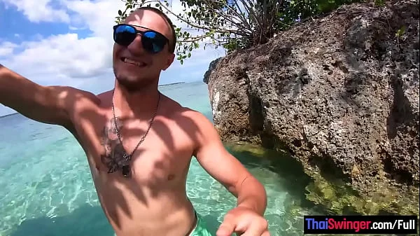 Thai amateur girlfriend horny sex on a deserted island in the middle of the ocean