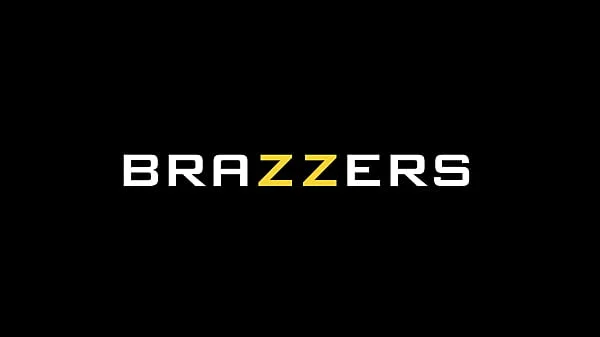 Clash of the Big Ass Titans.Angela White, Mona Azar / Brazzers  / stream full from www.zzfull.com/serve