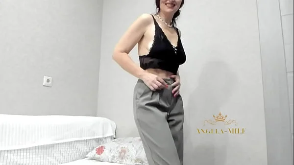 Beauty MILF took off her pants and doggystyle opened the rose in the ass for a depraved young husband / Angela-MILF