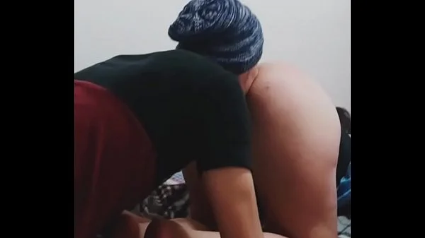 Se dió cuenta que la espiaba, y le gustó. Parte 3