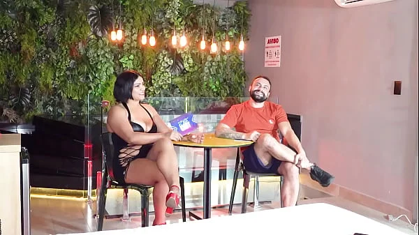 Trailer. Por trás da câmera, com a BlondeLiberal dando entrevista para o Fode Cast e dando o cuzinho para o Lukas Zaad
