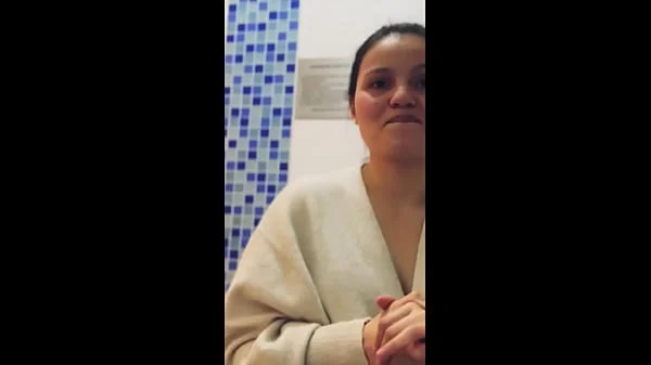 Dos lesbianas traviesas follando en sucio motel