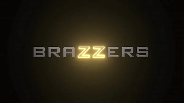 Sexy Clean Up With Liz Jordan.Liz Jordan / Brazzers  / stream full from www.zzfull.com/xwe