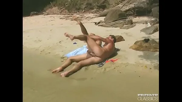Laura Palmer in Beach Bums