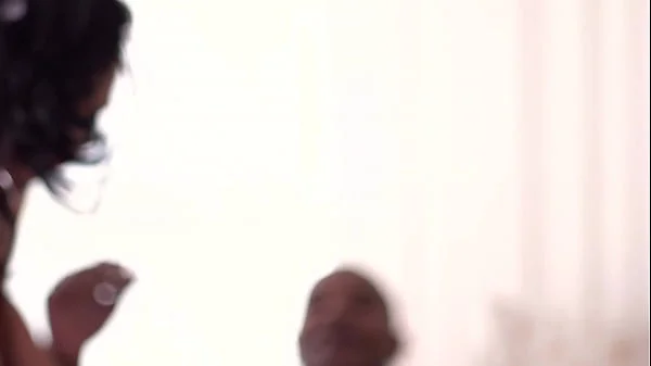 Bastidores de uma gravação pornô com a rabuda mais gostosa do Brasil - Vitoria Beatriz - Capoeira - Completo no Red