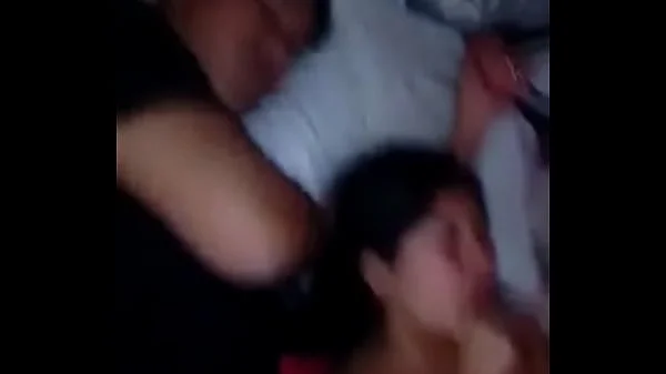 FOLLAN A SU MUJER MIENTRAS CORNUDO DUERME