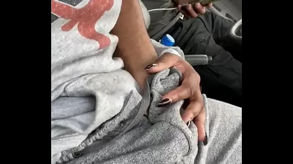 Young Slut Finger Fucked In Car