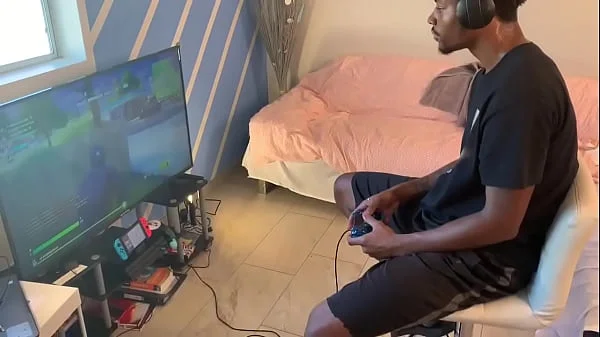Stretch and Carmela Clutch Fortnite Chronicles part one