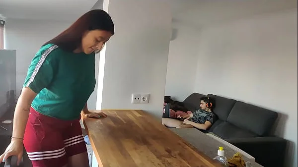 caught my stepdad masturbating and I did the same, anal masturbation and double penetracion on the kitchen table, almost got caught