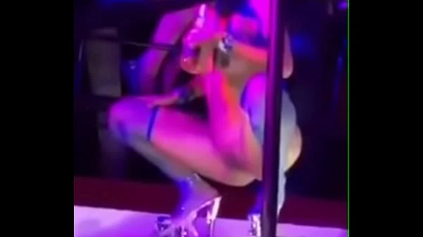 CARDI B SHOVES BOTTLE IN AND OUT OF PUSSY HOLE  IN STRIP CLUB 2024