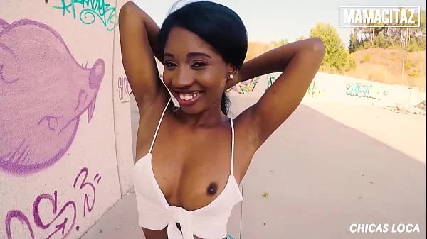 MAMACITAZ - (Boni Brown, Max Cortés) - Skinny Ebony Colombiana Hardcore Outdoor Fuck