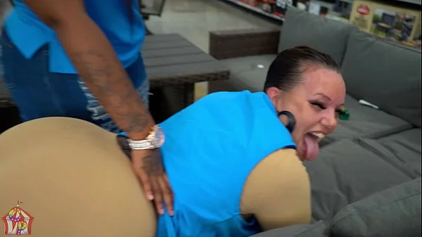 Walmart Employes Of The Month Goes To ...